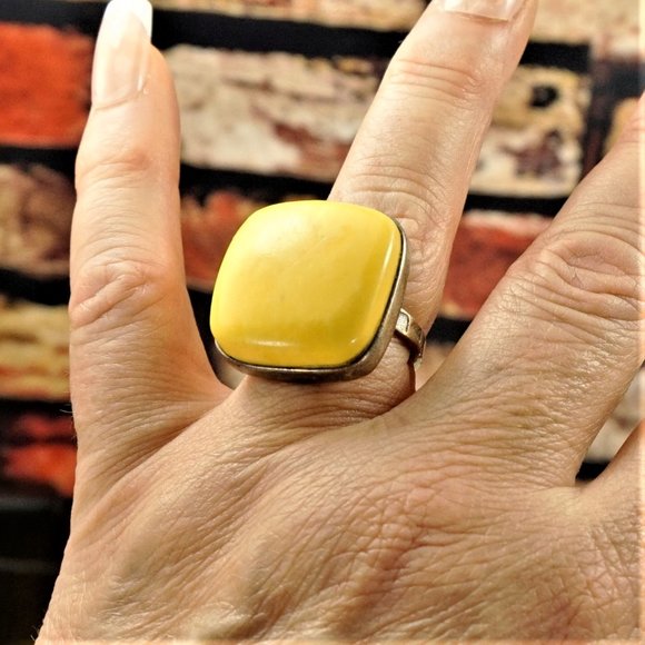 BIG EGG YOLK AMBER STERLING SQUARE RING SIZE 7.5, GIFT FOR WOMEN, UNISEX RING - Picture 2 of 10
